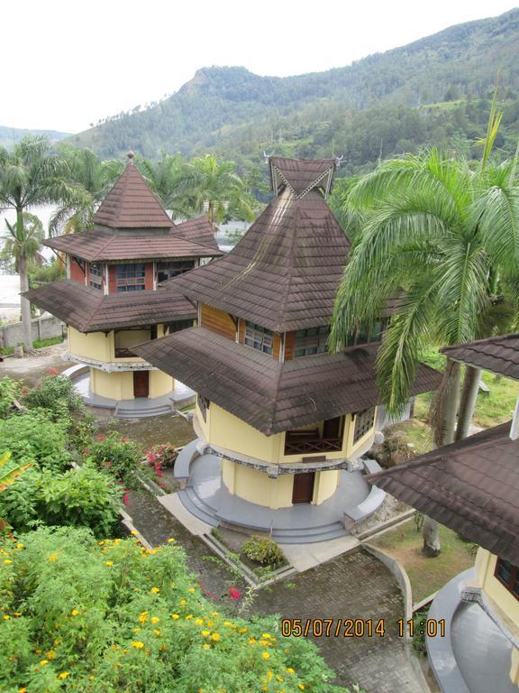 Sapadia Hotel And Cottage Parapat Room photo