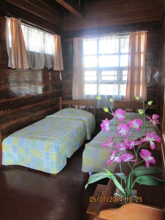 Sapadia Hotel And Cottage Parapat Room photo