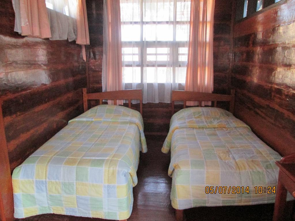 Sapadia Hotel And Cottage Parapat Room photo