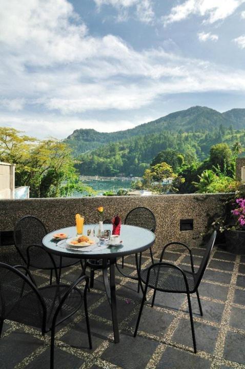 Sapadia Hotel And Cottage Parapat Exterior photo